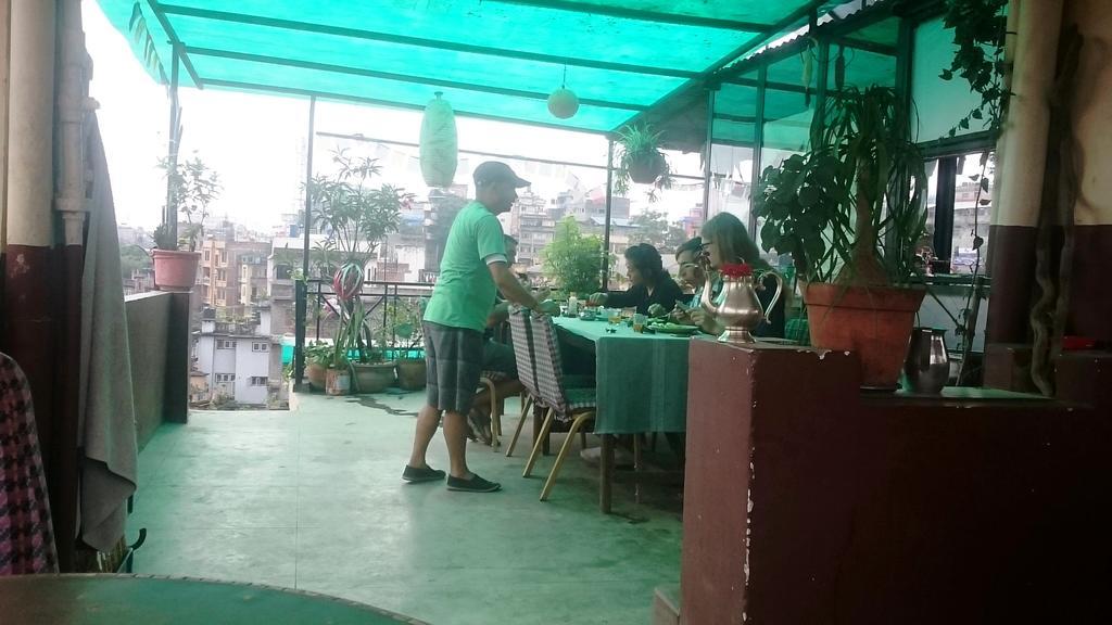 Metro Eco Hotel Katmandu Zewnętrze zdjęcie